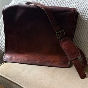 Brown Leather Men's Messenger Bag NEW